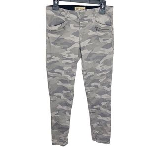 Democracy Ab technology freedom camo ankle stretch pants with zip pocket size 6